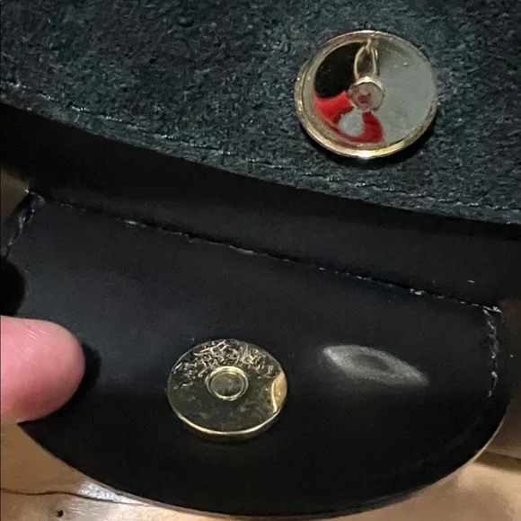 Chic Black Leather Satchel - Picture 6 of 17